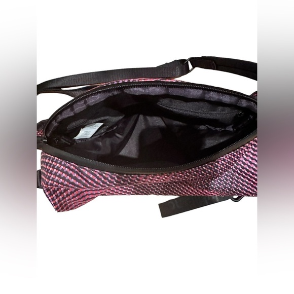 Lululemon All Hours Belt Bag Seawheeze - Picture 5 of 12